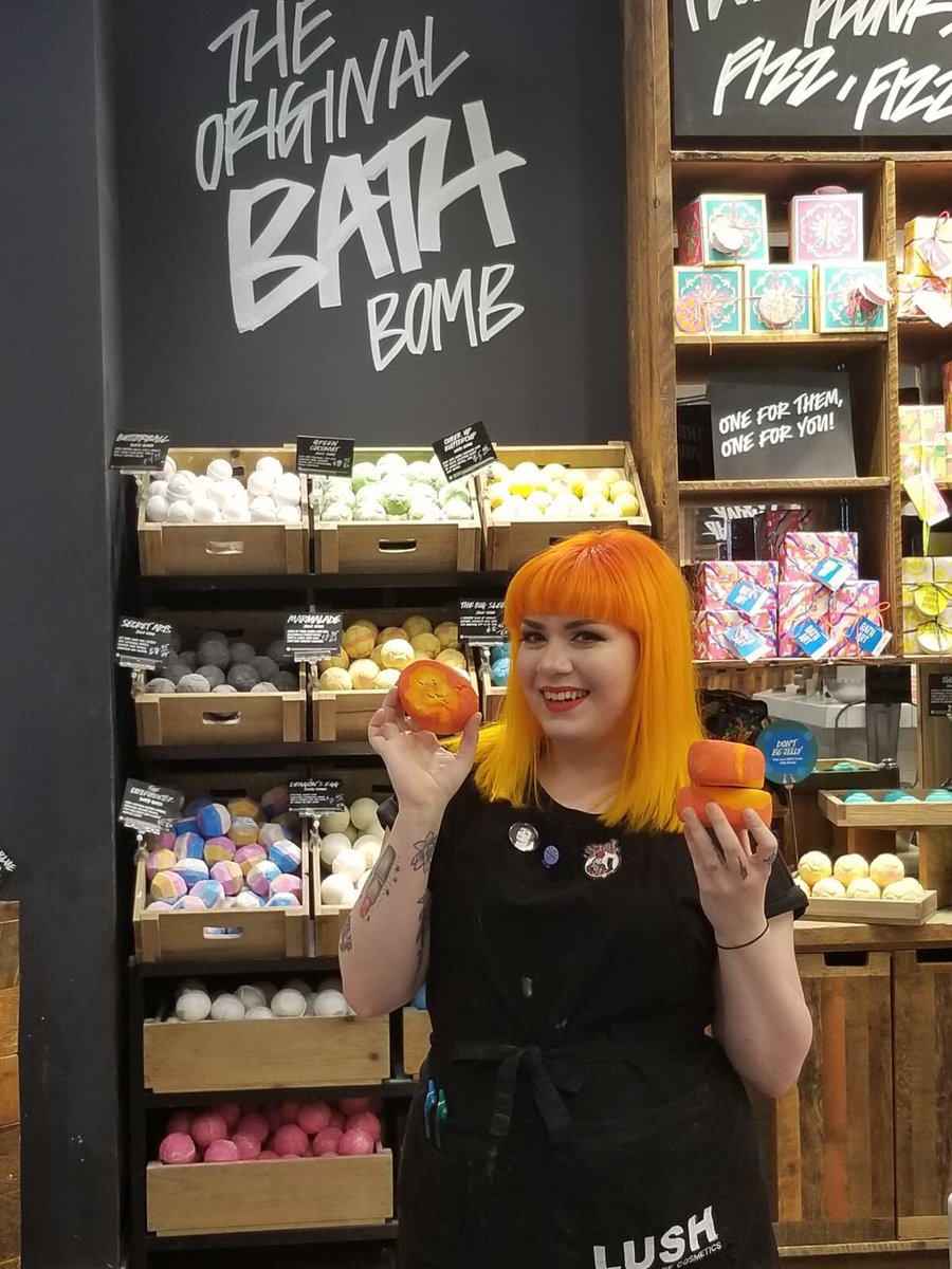 LUSHRoosevelt's tweet photo. Tomorrow is our Bath Art party! RSVP today to attend! We are going to have so much fun tomorrow and you definitely don’t want to miss it. https://t.co/WbWWU0LkSF