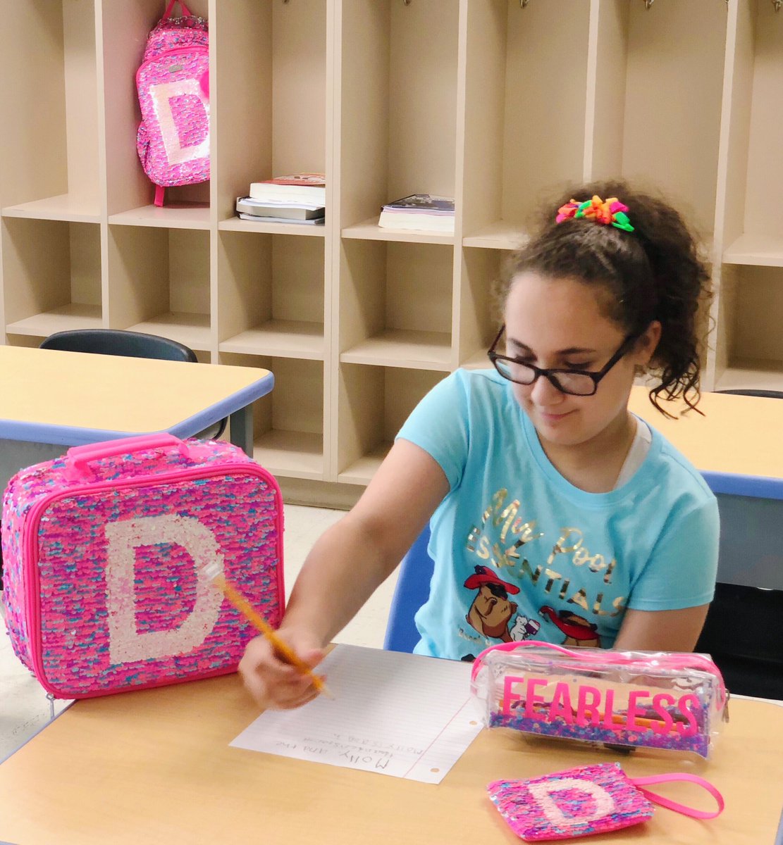 Today #ontheblog we are sharing our back to school essentials. You know your kids want some cool flip sequins on their backpack & lunchbox. cookwith5kids.com/2018/06/back-t… #livejusticebts #ad #LiveJustice #backtoschoolgear #initials #girlsRule #getreadyforschool