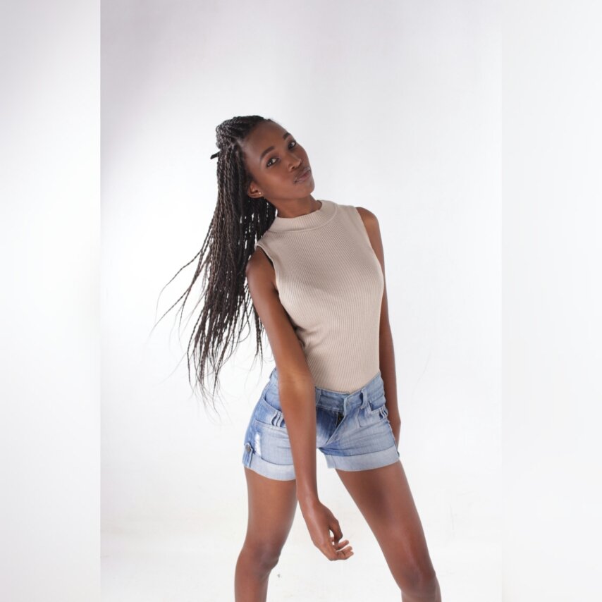 Ofentse_faith7's tweet photo. #MyWalkIsMySignature
#SheIsAModel
#LookingForAModelingAgent
Insta: Ofentse Aries
Facebook: Ofentse Fefe
#SAModel
#ModelLife
#modeling https://t.co/I62ntcM6Ff