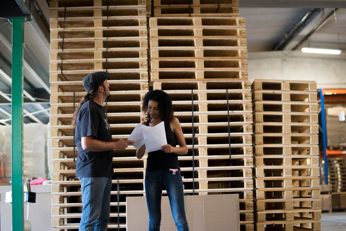 PackUpGroup's tweet image. Jour d'inventaire dans la bonne humeur chez Pack Up !