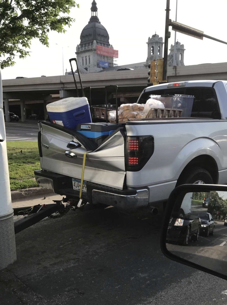 GreasyTonys's tweet photo. Little bit tighter..perfect! #fordproblems #thatllbuffout https://t.co/2TiULWis84