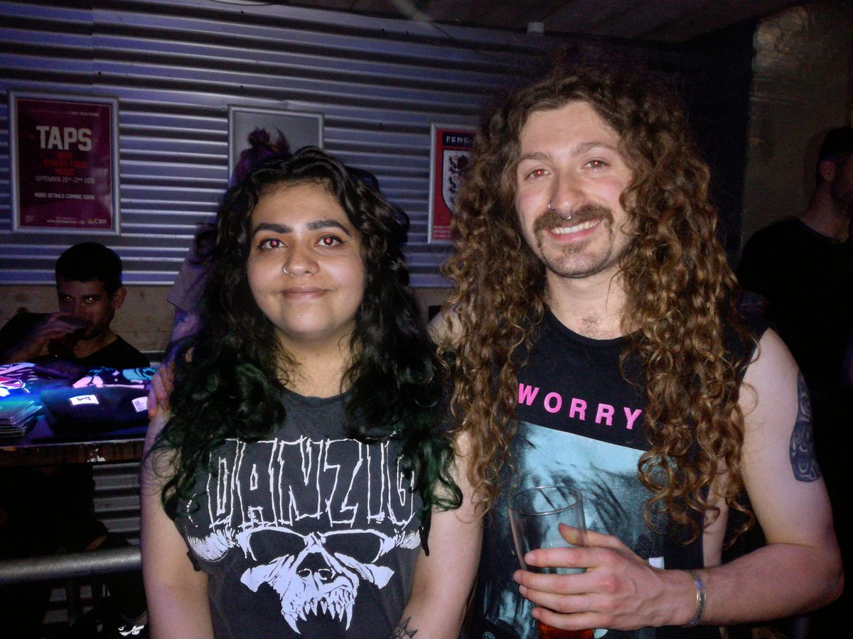 spookybrujita's tweet image. anyone:
me: hey look at my faves @Shieldsuk