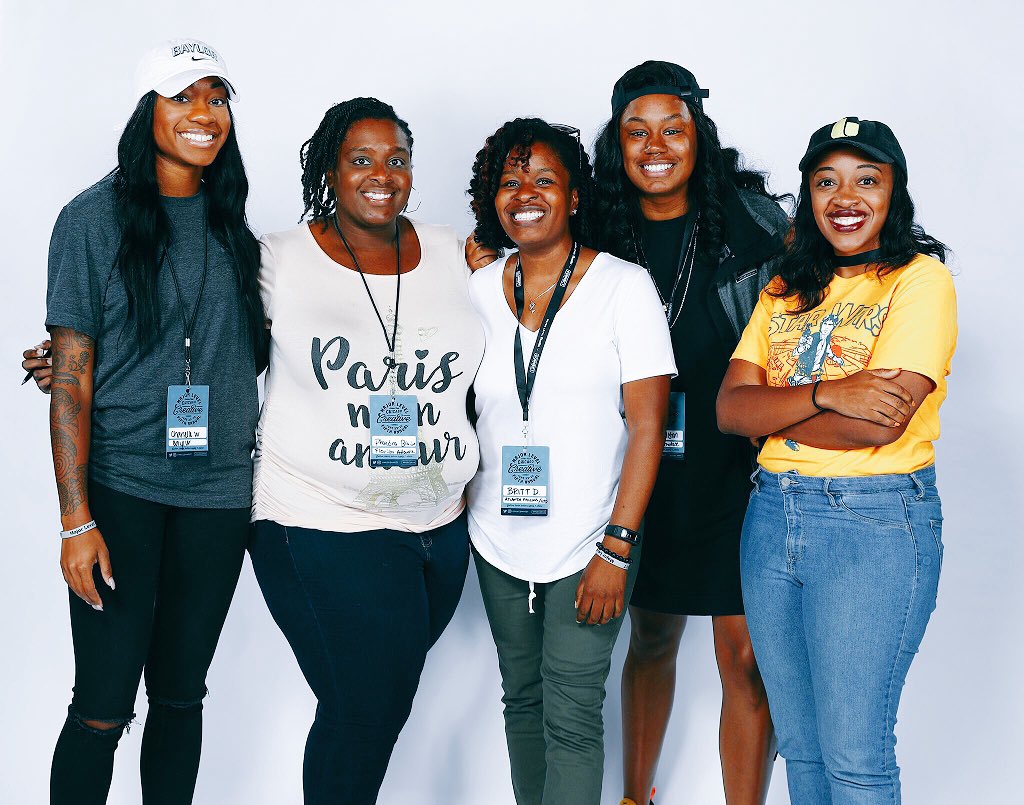 tipmiddlet0n's tweet photo. Black girls design too. 

#mlcconnect #blackgirlmagic https://t.co/HZP3g0nZan