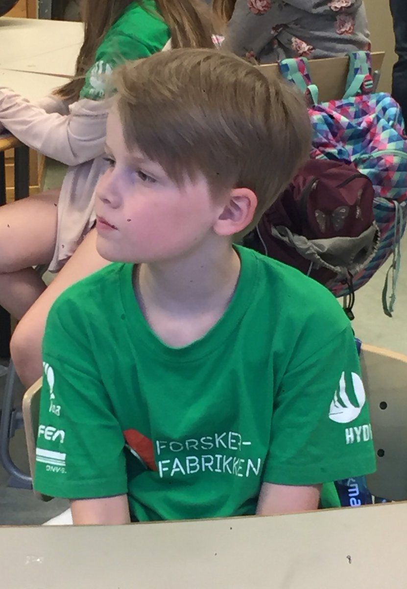 Tusen takk til <a href="/ForskerFab/">Forskerfabrikken</a> for å ha gitt junior en uke han sent vil glemme. Årets sommerskole var tipp topp!