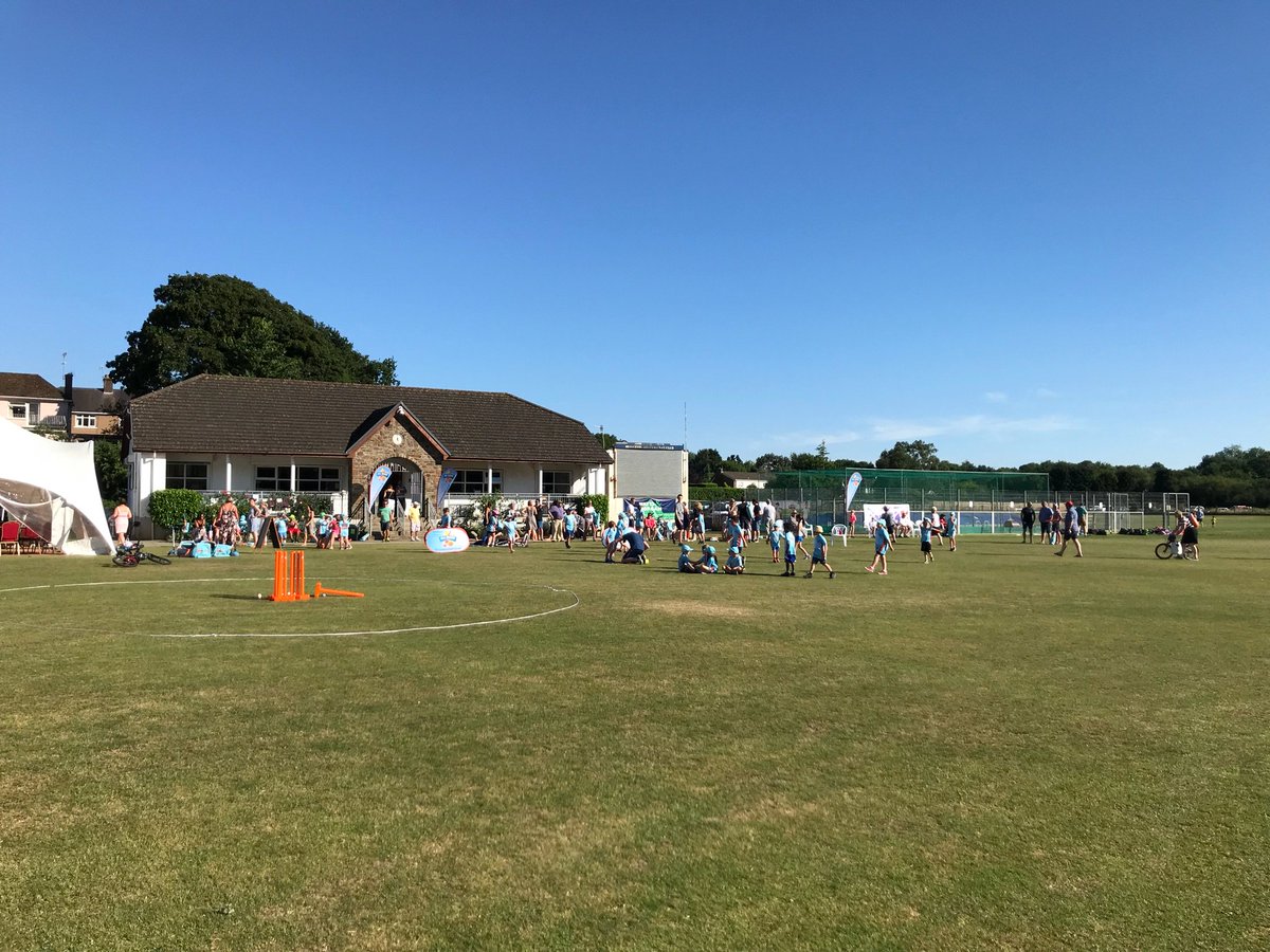 PINKDAY2017's tweet photo. #PinkDay2018 plus #AllStars equals a great afternoon @Velindre https://t.co/dyXsYlRHD1