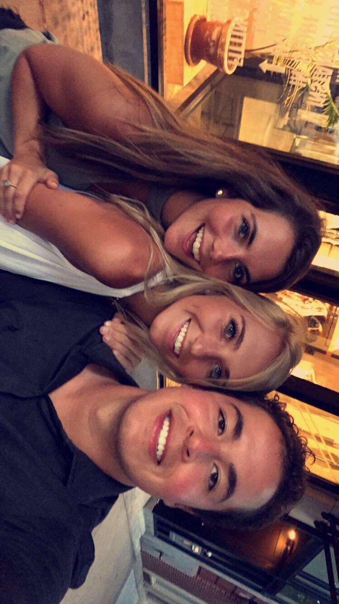 LauraLowe56's tweet photo. Happy birthday to my bestie Landon fox!!!!!! I love u so much monkey man and I can’t wait to make more memories with you🤩❤️ @LandonFox12 https://t.co/cGA9BjdoWa