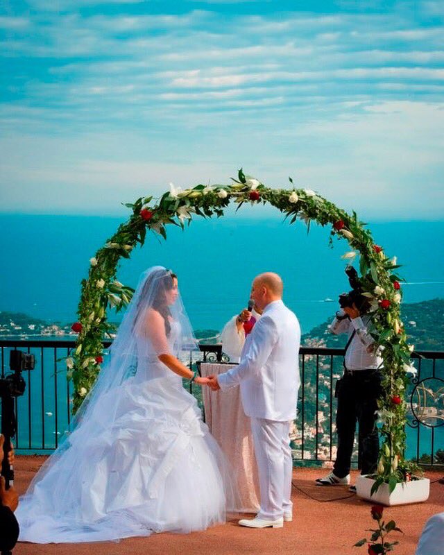 5 Years #Wedding Anniversary: Wood Wedding Anniversary 💍 I love you my dearest ❤️ #Mariage #ReligiousWedding #MariageReligieux