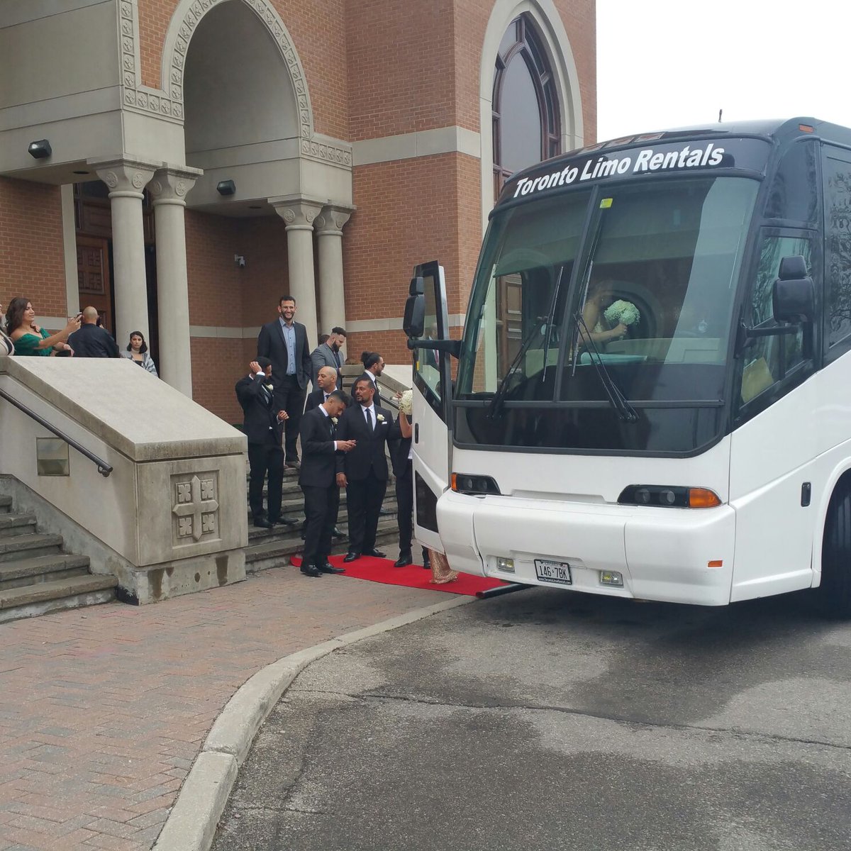 rentals_limo's tweet photo. Planning For a #family trip or #Gettogether this #Weekend? Hire #Limo #Bus or #Party #Bus at Low Prices at https://t.co/1qjXd4yLs0         #TLR https://t.co/RlfxMijzua