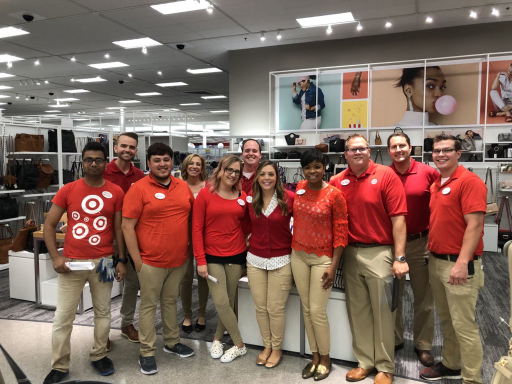 T1903 Warrenville looking great as their remodel wraps up. This team did an amazing job!!