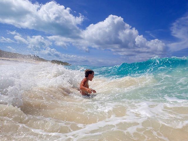 OIExplorers's tweet photo. Wave good-bye to crowds, lines, schedules and routine and come have some carefree fun with us in Exuma! #jossandemit #exploreexuma #islandfun #lowstresslevel #nocrowdshere #alwayswelcome https://t.co/MSlI9rtS8O https://t.co/ZOllKrSwvw