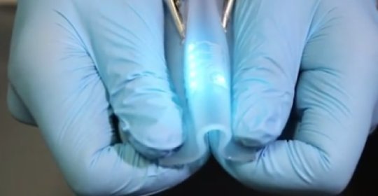 pcbcart's tweet image. This is what a stretchy #circuit looks like buff.ly/2MqUqnK #conductivematerial #LEDcircuits #flexible