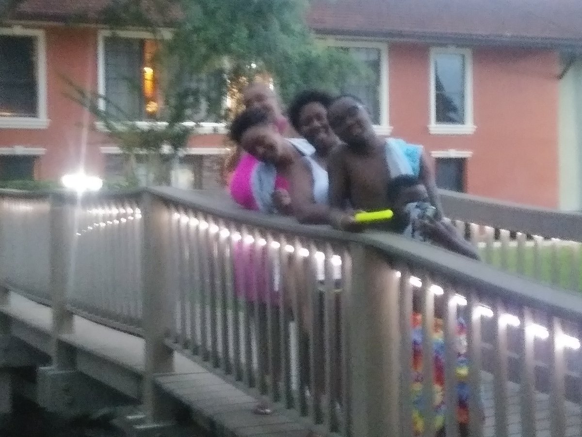 RAwalkamile's tweet image. #Familia #FloridaShit