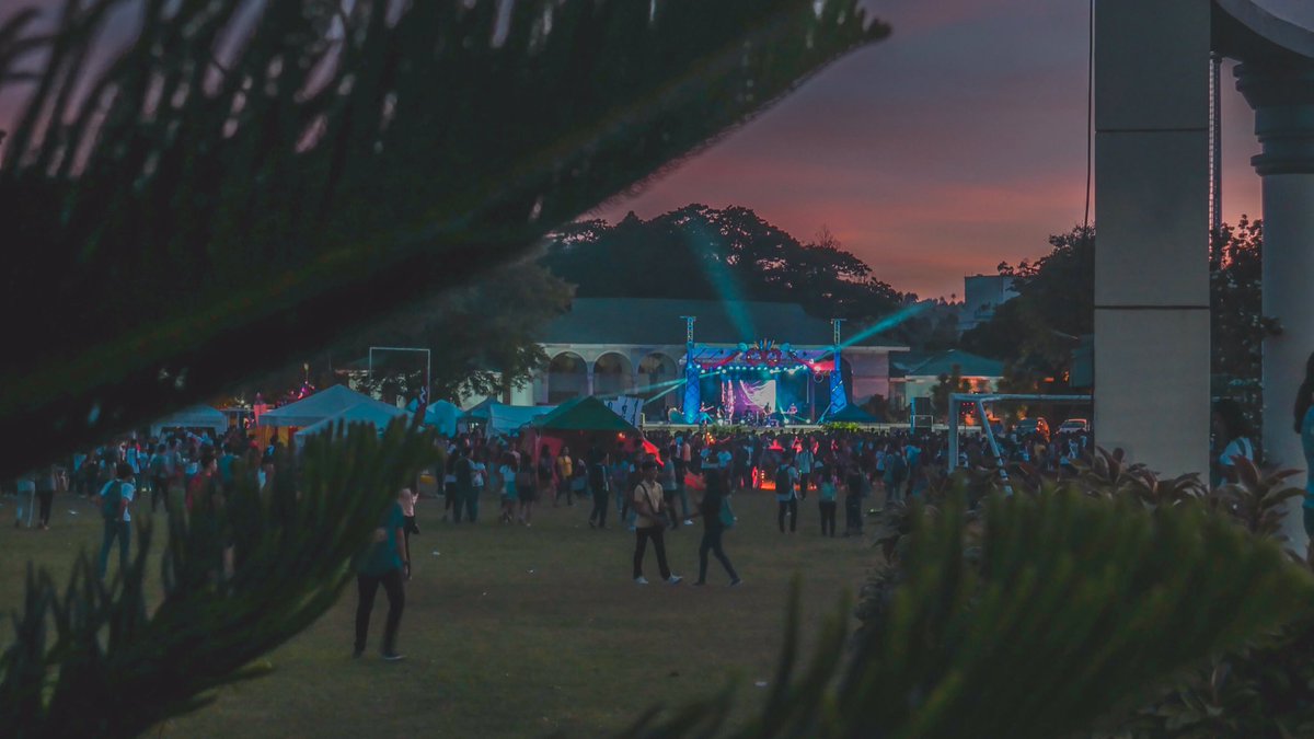 ronxdichoso's tweet photo. Faces and Scenes from #ILCarnevale2018 ๐ฉ๐ช Freshmen Welcome Party #BUUSCEvents 1/2 https://t.co/NALMHNZKdl