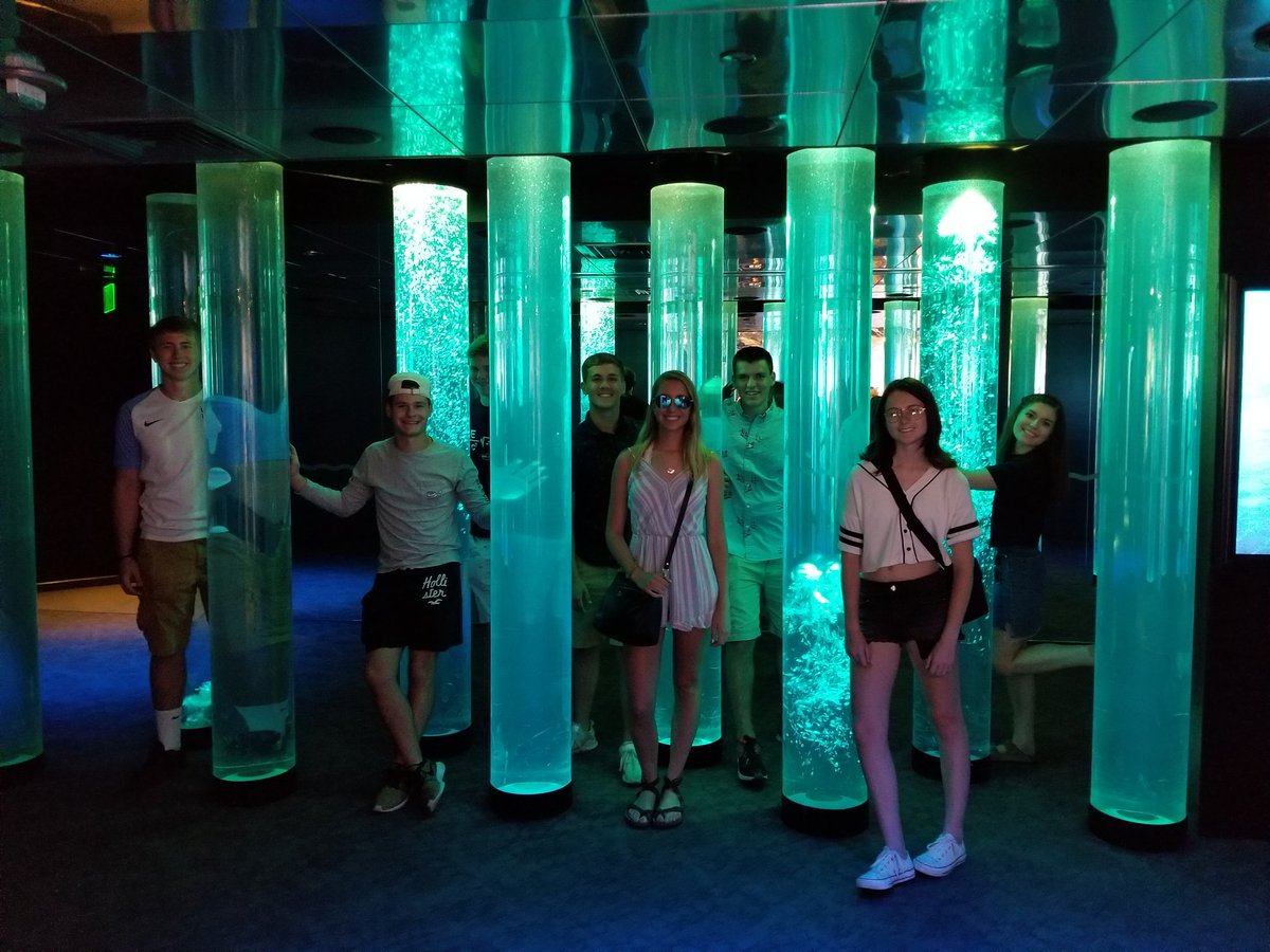DeForestFBLA's tweet photo. Baltimore Aquarium and Orioles game. Not a bad day 2 at #NLC18 https://t.co/phQIfvlQHB