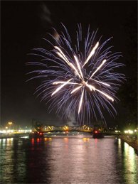 Joliet Bicentennial Park (@blbpark) on Twitter photo Free #Independence Celebration 7/3 (6-10p). Rock'n bands, food, brews & #fireworks 9:30p over the water - stunning! bit.ly/2IDsvOc #Joliet, <a href="/HeritageCVB/">Heritage Corridor Destinations</a> @WGDIDTJT Free #Independence Celebration 7/3 (6-10p). Rock'n bands, food, brews & #fireworks 9:30p over the water - stunning! bit.ly/2IDsvOc #Joliet, <a href="/HeritageCVB/">Heritage Corridor Destinations</a> @WGDIDTJT