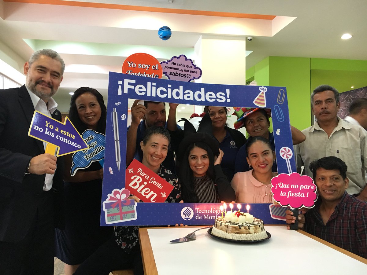 rcomonfo's tweet photo. Gracias por acompañarnos en el desayuno en honor a los cumpleañeros del mes de junio.🎁¡Muchas felicidades!🎂🎉 https://t.co/xBzPukdqdF