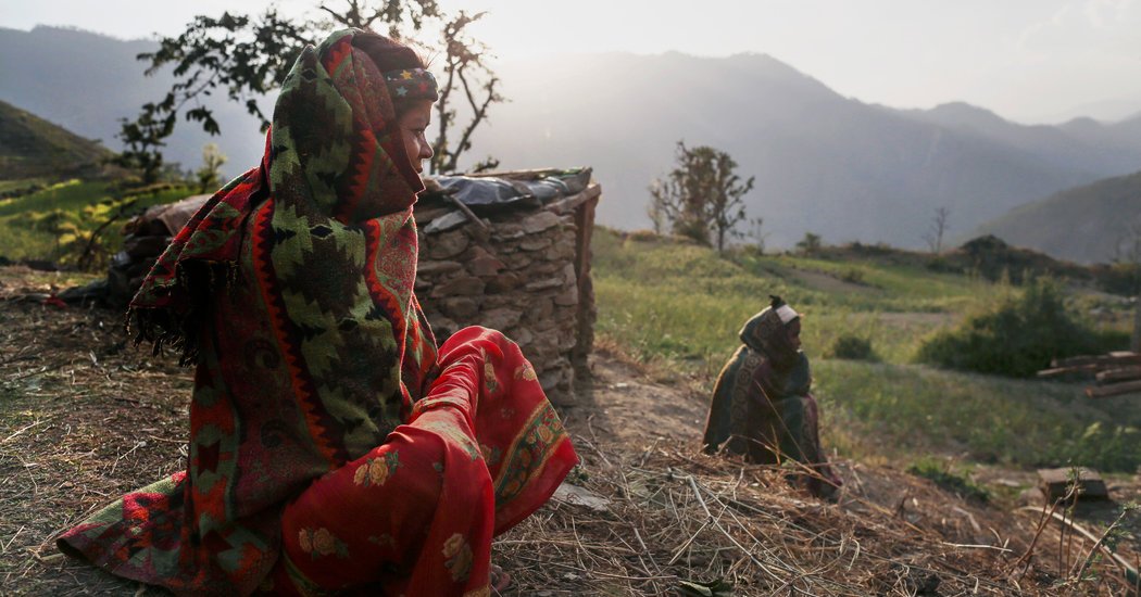 PtolemysBird's tweet photo. The Tibetan superstition that's killing young women - menstruating women stay in tiny huts, facing cold nights, wild animals, and smoke inhalation. https://t.co/M7QgNU8CvH #superstition #dangeroustradition #WomensRights #womenshealth #menstruationtaboo https://t.co/p9csHVblq9