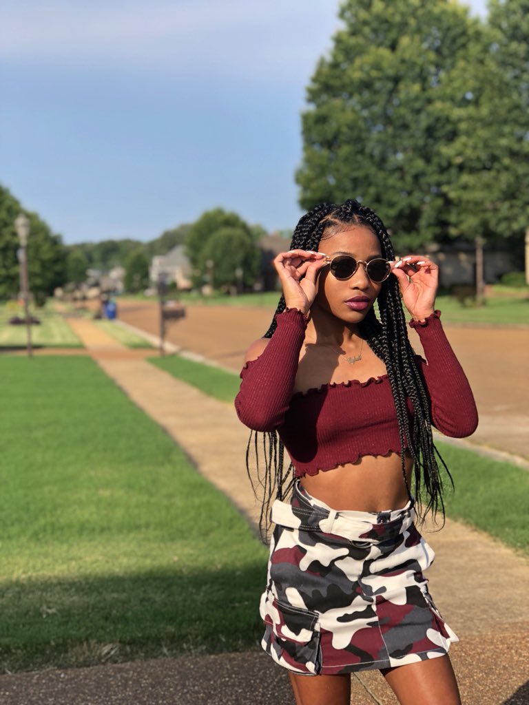 moneygirlky's tweet photo. hustler of the year can write a book bout money 👀 #gottibash https://t.co/yGqJgKjAOn