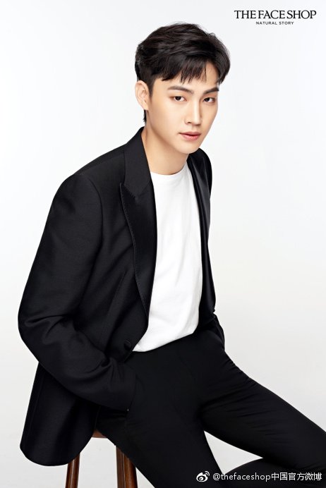 MCalmy3's tweet photo. THE FACE SHOP 💄180630
#TheFaceShopxGOT7
#EyesOnYou #LOOK #GOT7 #갓세븐
#EYESONJB 💙 #DEFSOUL
#JB #제이비 #재범 🌴
https://t.co/XfueuUuWTz https://t.co/jAKnfdo1FQ