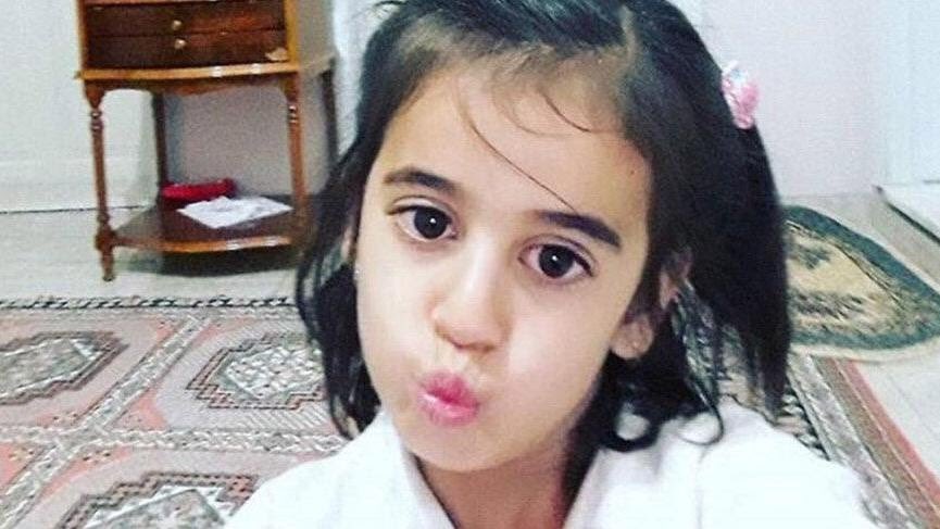 KÜÇÜK EYLÜL’ÜMÜZÜ ÖLDÜREN HERKİMSE,
BU ŞEREFSİZ 
KESİNLİKLE ASILMALI...
KISITLI DA OLSA İDAM GELMELİ...