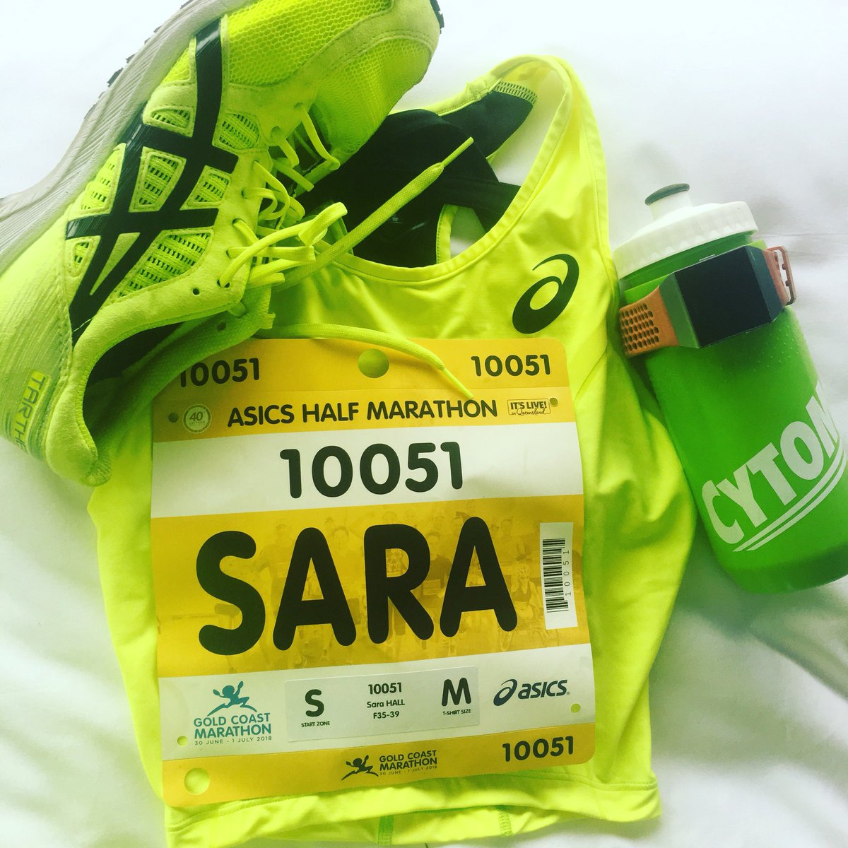 My last hurrah of racing (before taking a break to regroup for the Fall) begins tomorrow at @gcmarathon half! And because I love to race, squeezing out one more at <a href="/usatf/">USATF</a> 10k Championships on Wednesday in Atlanta! 😜 
Race starts in the dark tomorrow,but <a href="/asics/">姚锦程</a> got me covered⚡️