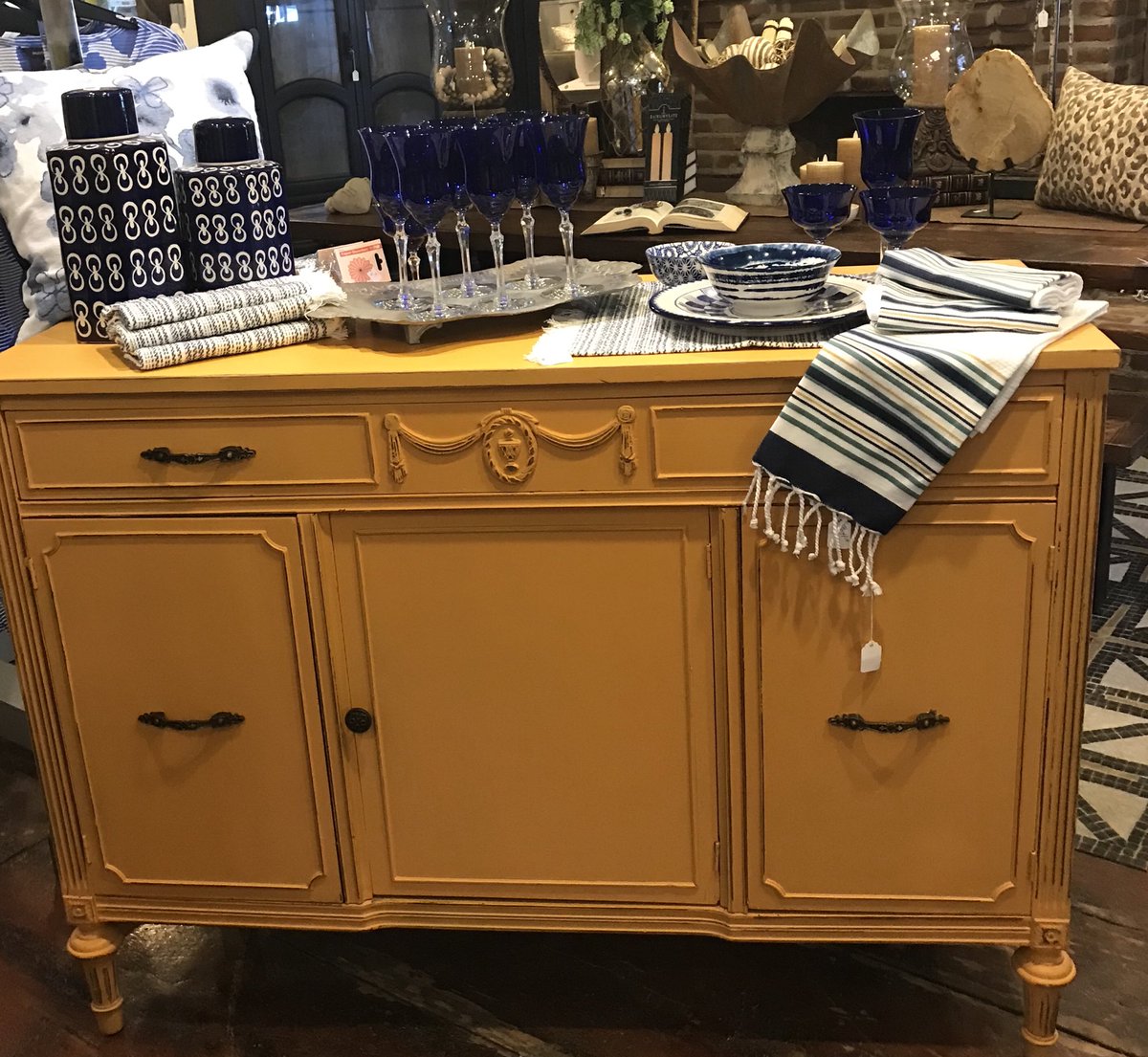 ForCirca's tweet image. 