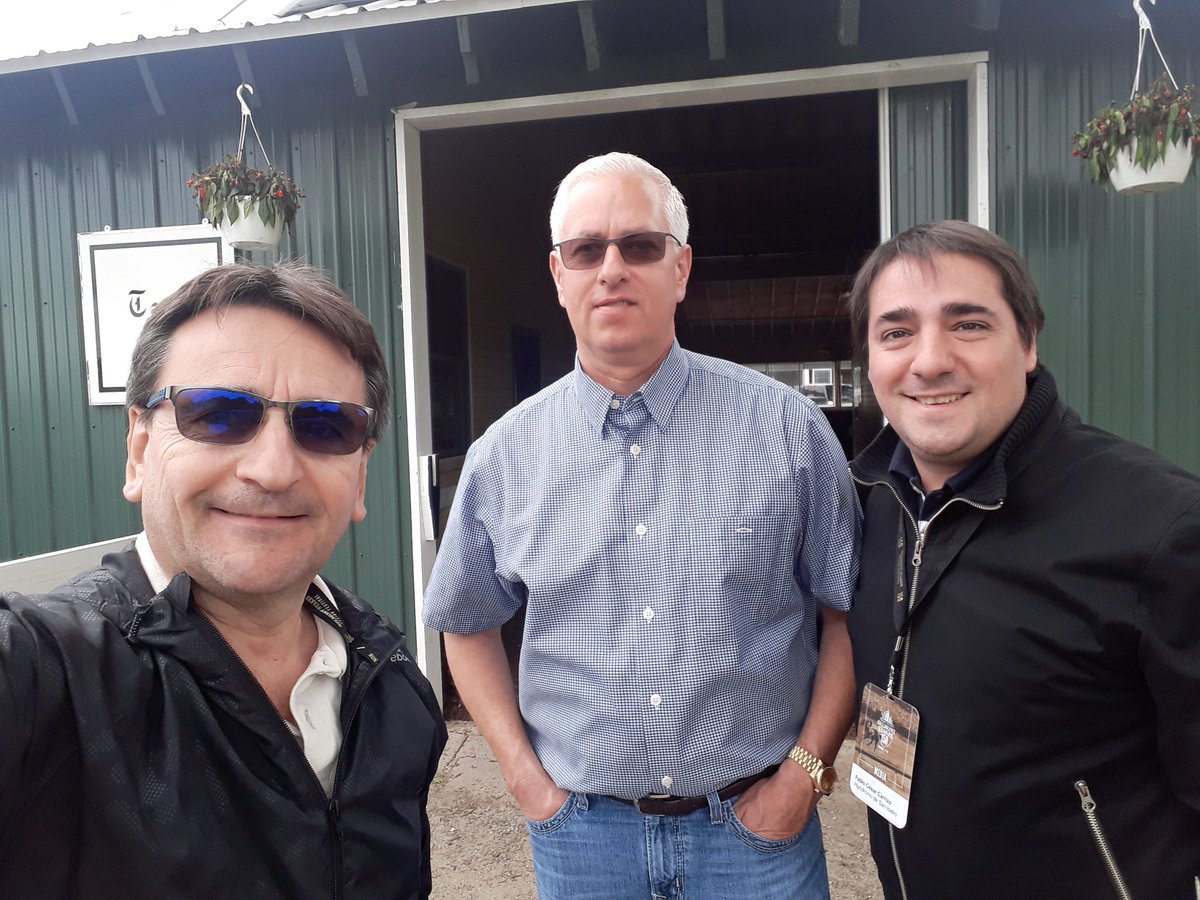 HipodromoSI's tweet photo. El @HipodromoSI estuvo en el @ToddPletcher Racing Stables (NY, USA), donde se encuentra el argentino #HiHappy y estamos armando un informe para que conozcan como entrena a sus ejemplares, uno de los preparadores más importantes del mundo. #SomosHSI
#LaCasaDeTurf https://t.co/1b2mvGAH08