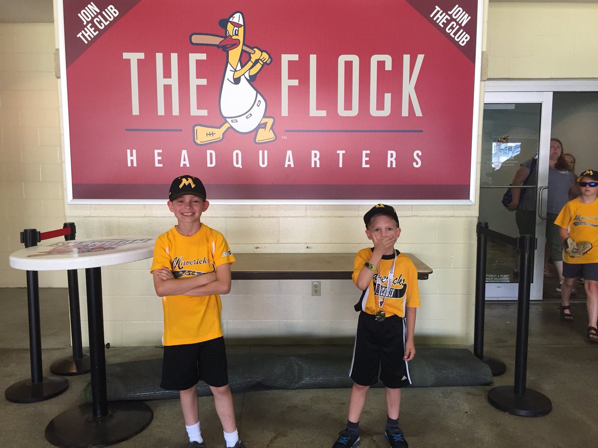 KoderJennifer's tweet image. #mudhensgameday