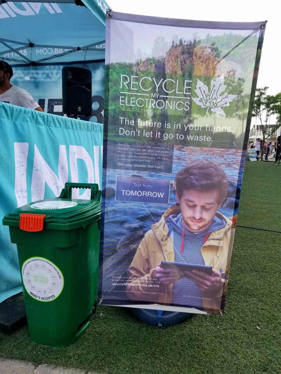 Got any used or unwanted electronics? Let us take them off your hands and visit us at <a href="/HarbourfrontTO/">Harbourfront Centre</a> ! @Recycletronics ♻️