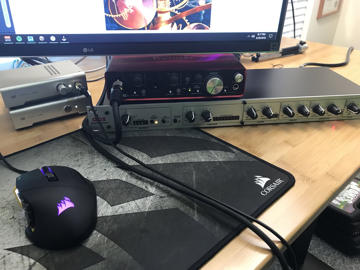 MagicalWares's tweet photo. Got some new audio gear! Come hang out while I stream some Old School Runescape!! https://t.co/Iix09iZOlp #twitch #livestreaming #runescape https://t.co/JaKFvrNeUp