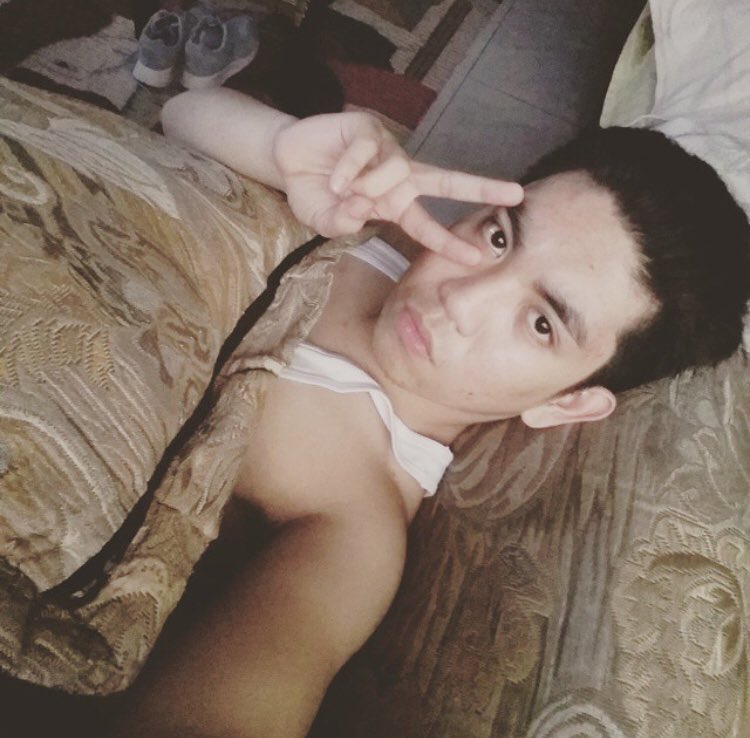 Carlopo1995's tweet photo. Unemployed Face😐✌️👌 https://t.co/Mxli8bHEs3