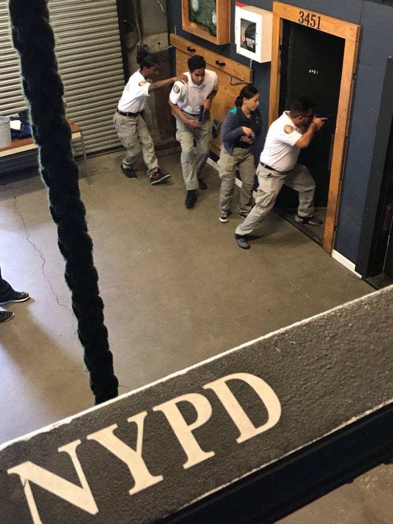 NYPD44Pct's tweet photo. Explorers received tactical training from #NYPDESU in preparation for their upcoming National competition. #NLEEC https://t.co/KEsPHwmx1v