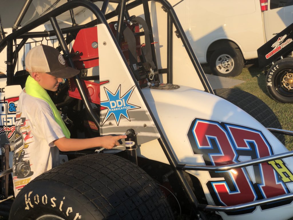 Found our little buddy Garrett Benson roaming around the pits making setup calls at Sedalia. A Jr. Sprint wheelman AND a crew chief extraordinaire. We’ll see if he’s got Matt Howard’s No. 37H dialed in for the heats.