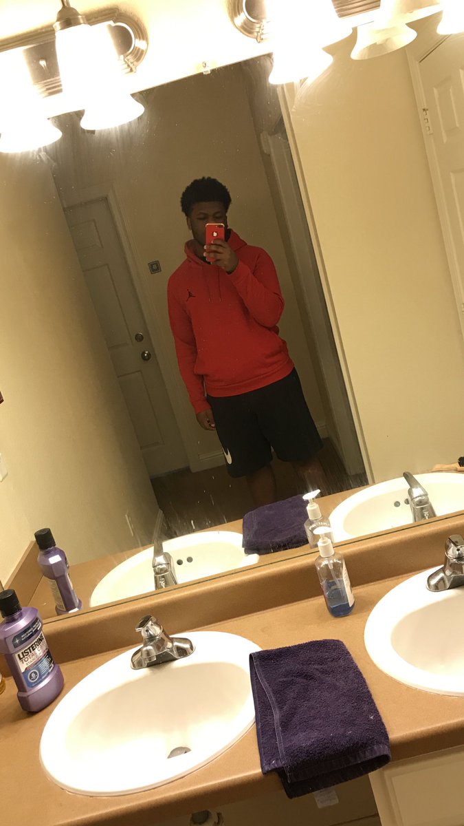tvtsquared's tweet photo. #WhosWhoatVstate
I'm late af, but my name is Trent.
I'm a rising senior and I'm a Healthcare Admin major.
I also currently work for IT on campus.
I be on and off camp, but I plan to get more involved this year!
That's really it honestly https://t.co/MUIPTLxUWB