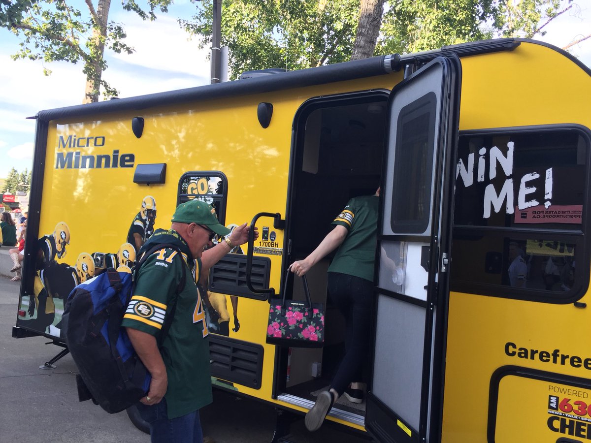 carefreerv's tweet image. Come to Gate 9 and ENTER TO WIN a @Winnebago valued over $30,000 by @carefreerv  Proud Partners of the @EdmontonEsks! #goesksgo