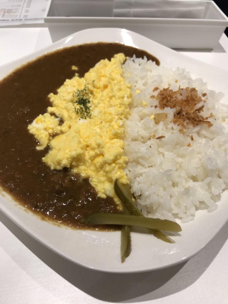 yotchakun's tweet photo. お昼ご飯はカレーとビール
#高橋友里ワンマンライブ
#Mboxx
#Mdining https://t.co/0tJ9Yk03AM
