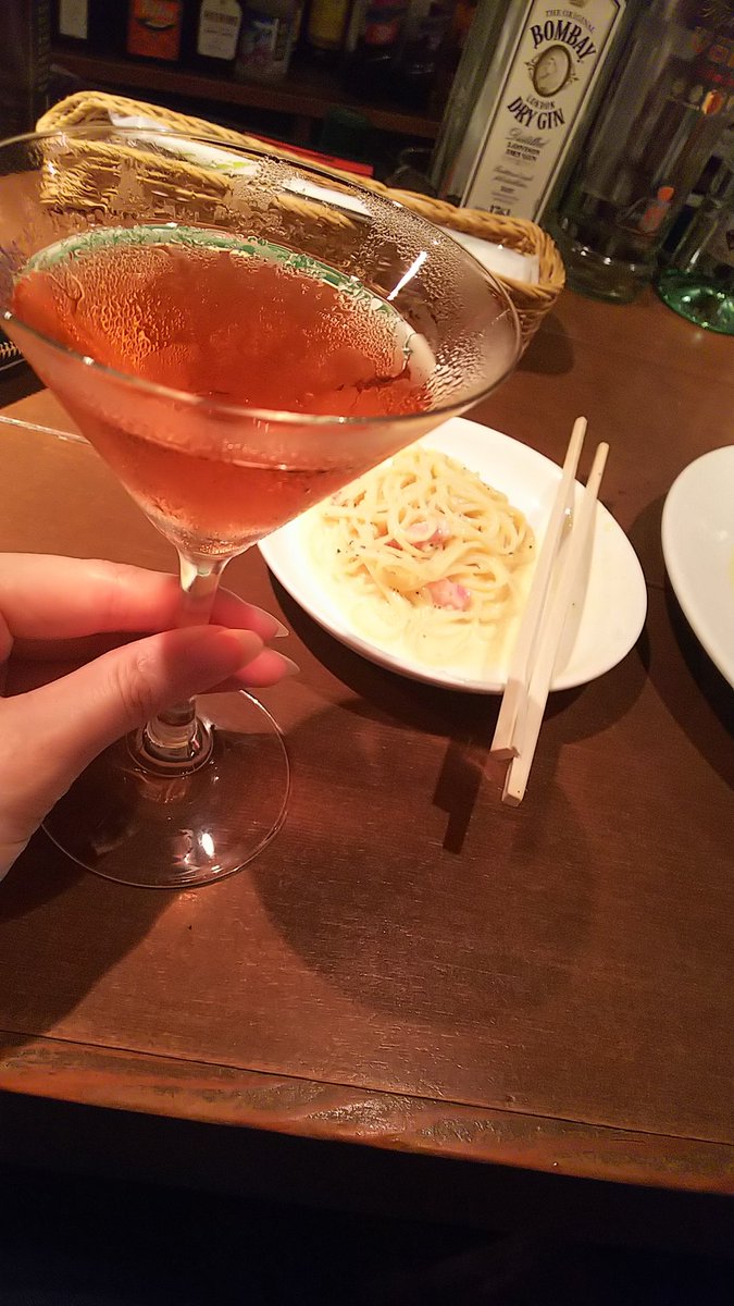 ShizukaUp's tweet photo. 枝豆カルテットメンバーとご飯いった！！
おしゃれなお店見つけたヨーン❤️

7/15京都MOJOで16時からスタートのライブ終演します！
オリジナル曲も増えたのでみんな来てください！！
出番は20時10分から20時40分前後です！！
#拡散希望 
#ライブ好きと繋がりたい
#音楽好きと繋がりたい 
#枝豆 https://t.co/4MYW7UZ43r