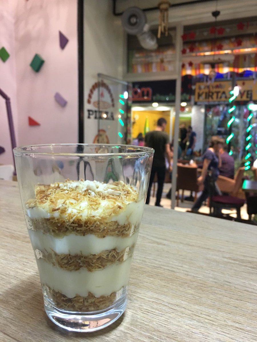 felicitá Cafe tweet media
