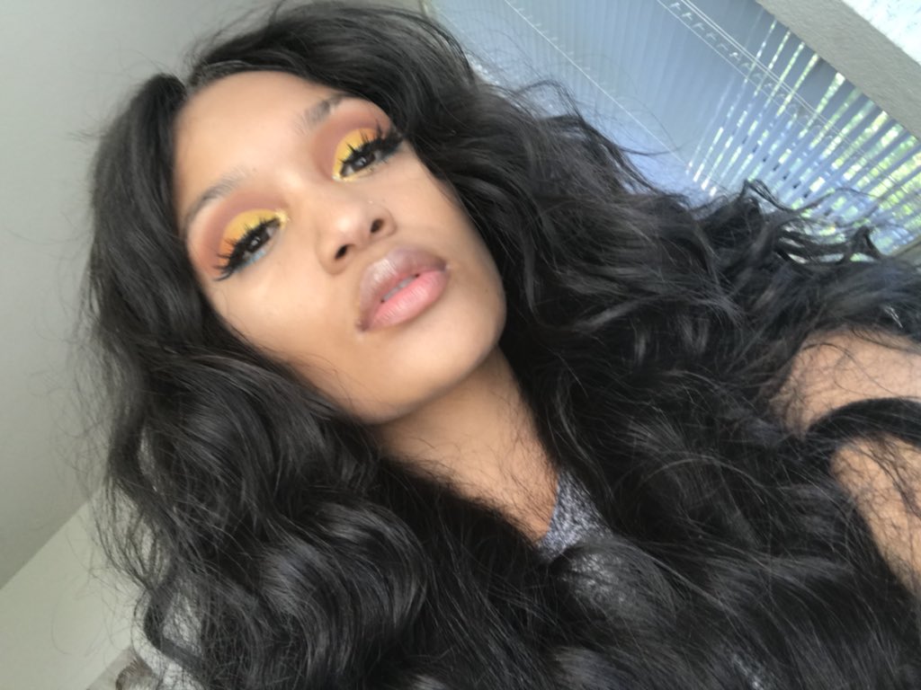 _keepinupwithmo's tweet photo. Yallll this eyeshadow pallet 😩 #thecrayonbox https://t.co/nAFABH2NB9