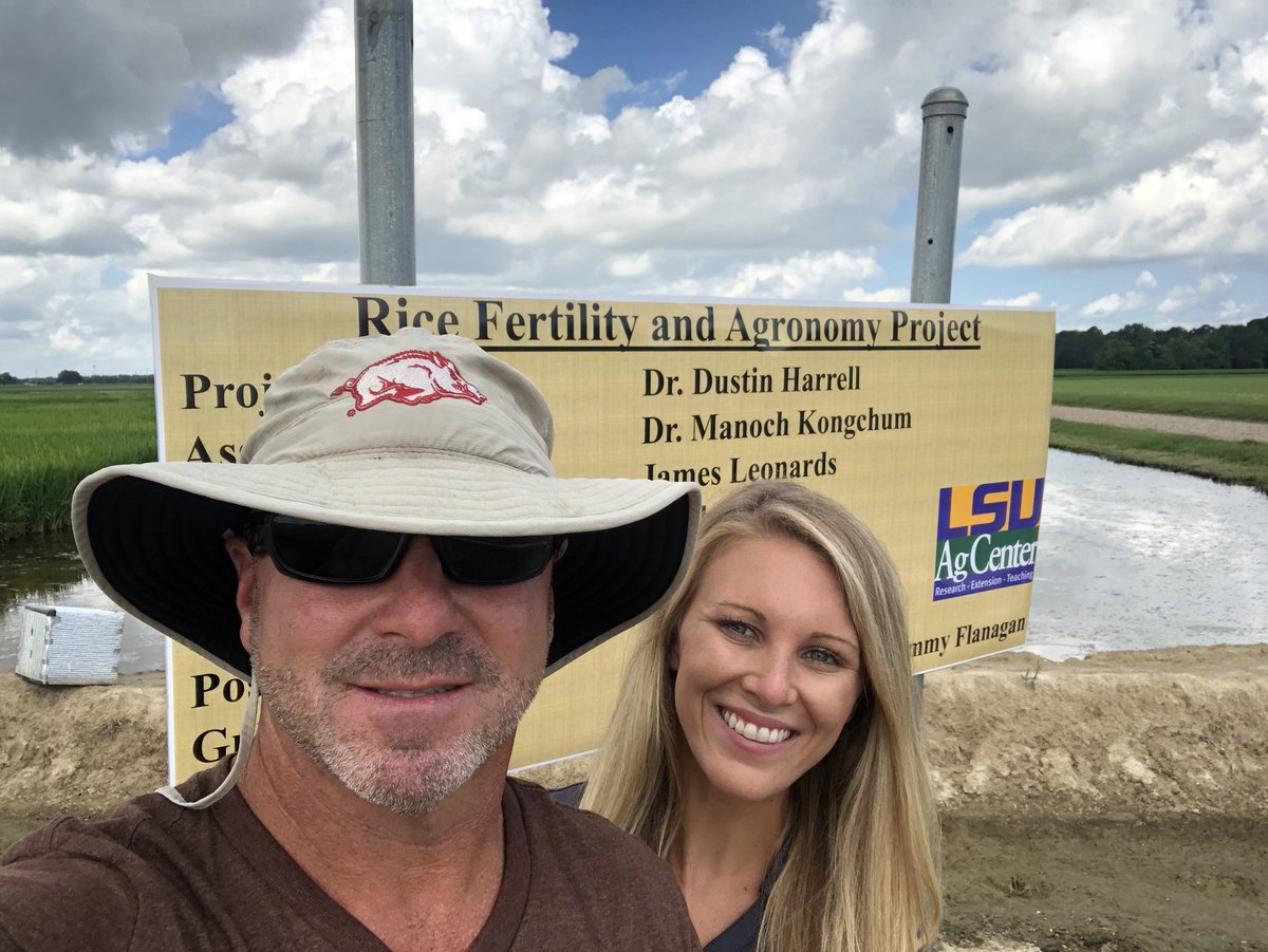 jaycoker7's tweet photo. Quick trip to Crowley to @LSUAgCenter to check out firsthand @annacoker3 research project #soilfertility #drone #ndvireadings #ricefertility #girlsinag #agresearch #usrice https://t.co/VnOIM02Jkf