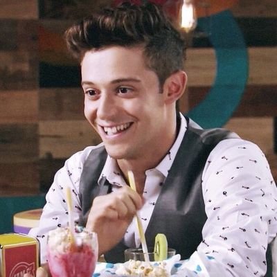 lutteoftvalu's tweet photo. Estoy enamorada de él 

#RuggeroPasquarelli #KCAMexico https://t.co/riu4e7Xo5X
