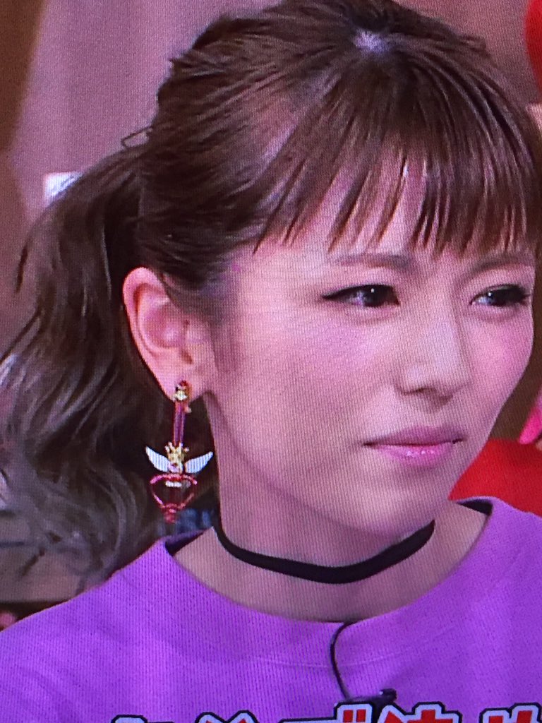 メレンゲの気持ち で 若槻千夏さんの身に付けてるピアス