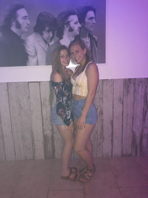 annie_simplot's tweet photo. Happy birthday to my best friend, thanks for all you do 💕 @emmamcilhon https://t.co/NUaUtsqX5H