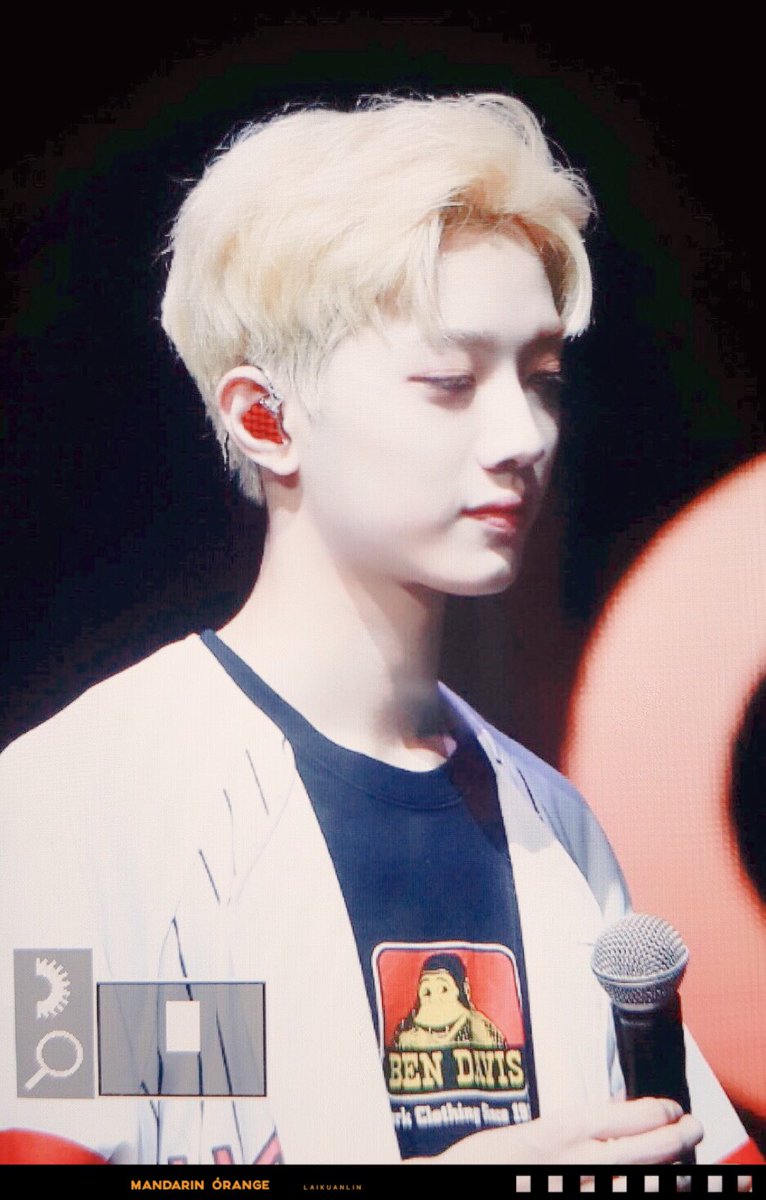 mandarin_010923's tweet photo. 180629 짱짱 #라이관린 https://t.co/lLxYWK0jWt