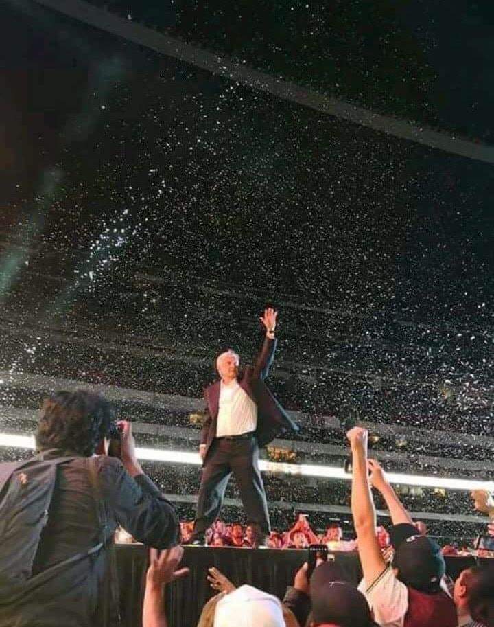 Erik891016's tweet photo. Sé lo suficiente de historia y confio en que él traerá un cambio.Yo voy con AMLO y el será presidente. No despiertes a la bestia @INEMexico

#FraudeNo https://t.co/4sWryUjwsa