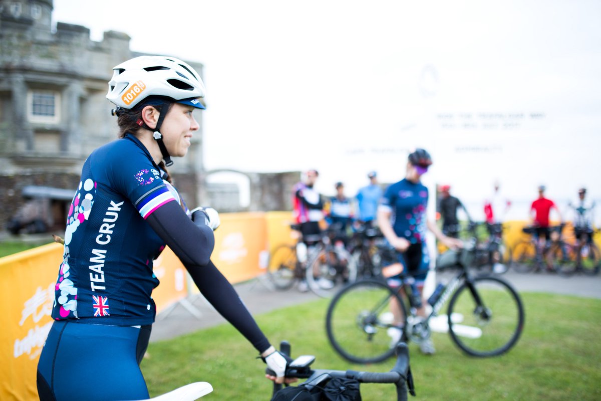 TrafalgarWay's tweet photo. TW - 14 (aka 2 weeks today)! 
Have a great Saturday #TheWay2018 #TrafalgarWay #Colossus #crukchallengers #pendenniscastle 🚴🏻‍♀️🚴‍♂️ https://t.co/OxCIeFpPWJ