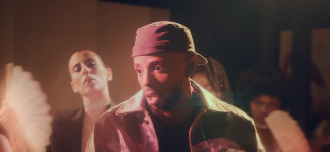 .<a href="/MakalacLeman/">MAKALA</a> très créatif dans son nouveau clip "Youjizz" 😍👊

👉 bit.ly/2yVLZOB