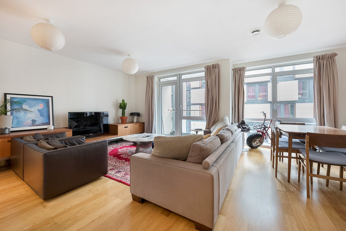 Waltonestates's tweet photo. Goswell Road - charming and modern two bed apartment in the heart of Islington. Perfect for young professionals.
https://t.co/DaZrJKT3z7
#property #Londonproperty #newtothemarket #Zoopla #Rightmove #PrimeLocation #Lonres #Islington #Angel #LondonPropertyConsultant #interiordesign https://t.co/N6TnzShqH3