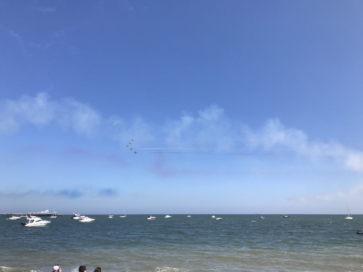 icemaidenjenni's tweet photo. Celebrating Armed Forces Day in style with @exicemaiden and the @rafredarrows #hellowales https://t.co/OWnNZkM9e4