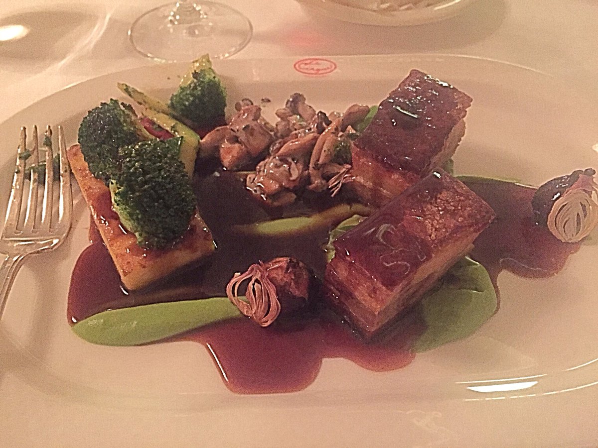 Chilli_and_Choc's tweet image. Absolutely fantastic meal last night in Le Cirque Signature at Leela Palace, Bangalore: Burrata, tomato and basil reduction - Blue crab with fennel  - Slow-roasted pork belly with polenta and morels - and a chocolate sphere melted with chocolate sauce #India #Bengaluru